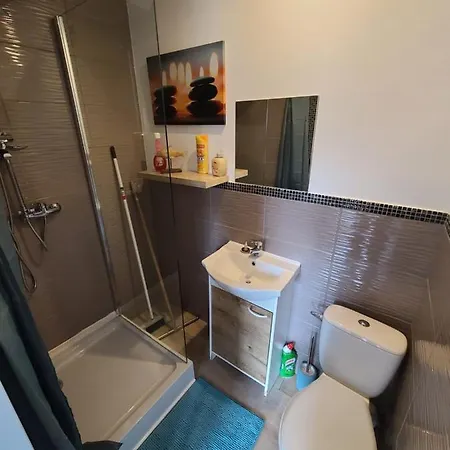 Apartmán Studio Chaleureux Et Elegant En Hyper Centre De Avec Vue Sur La Porte De Mons Et La Place Vauban